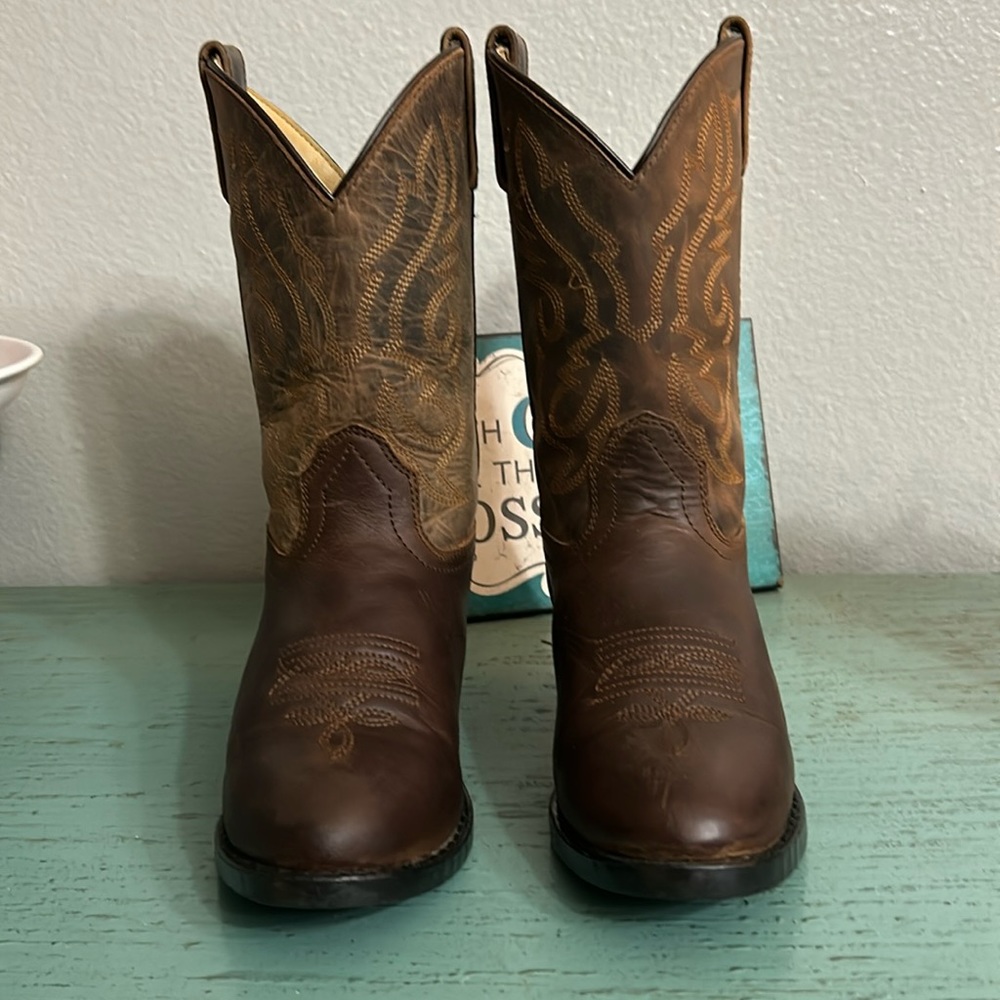 Cody James boots SZ 3
